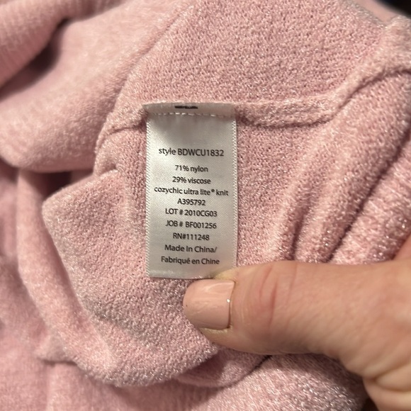 Barefoot Dreams Pink CozyChic Ultra Light Size Small - Picture 8 of 10